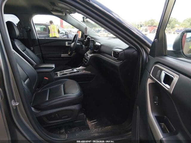 2023 FORD EXPLORER XLT 5