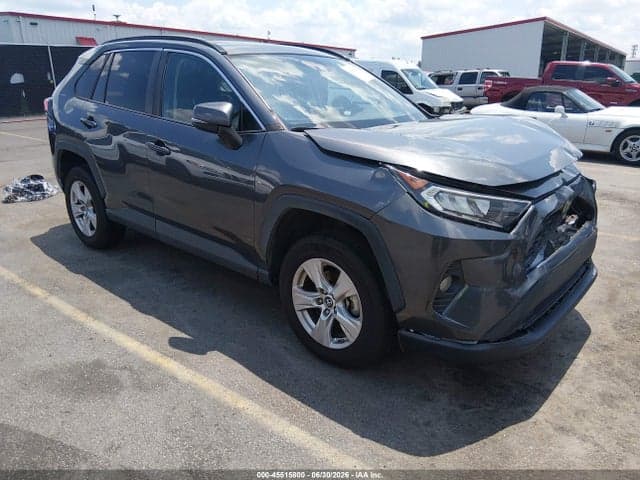 2019 TOYOTA RAV4 XLE 1
