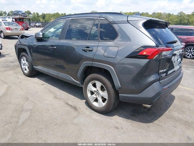 2019 TOYOTA RAV4 XLE 3