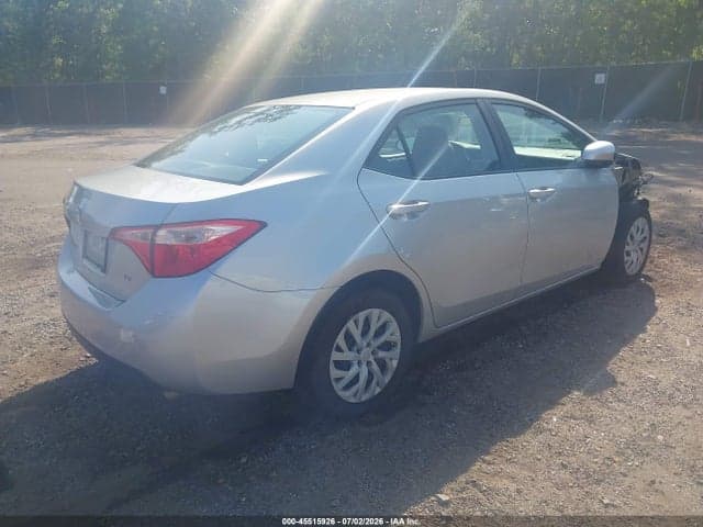 2019 TOYOTA COROLLA LE 4