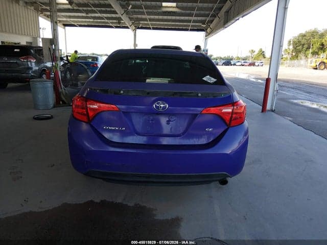 2017 TOYOTA COROLLA SE 17