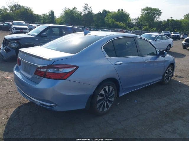 2017 HONDA ACCORD HYBRID EX-L 4