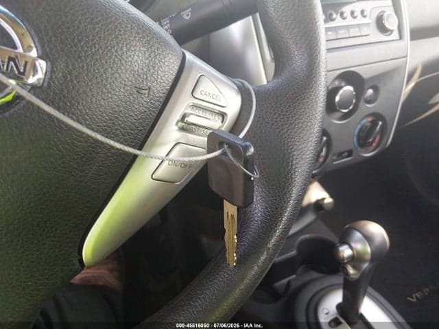 2017 NISSAN VERSA 1.6 SV 11