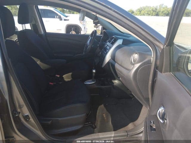 2017 NISSAN VERSA 1.6 SV 5