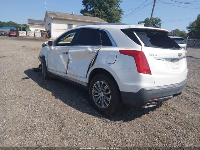 2017 CADILLAC XT5 LUXURY 3