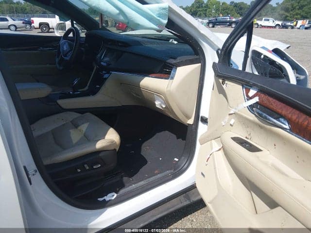 2017 CADILLAC XT5 LUXURY 5