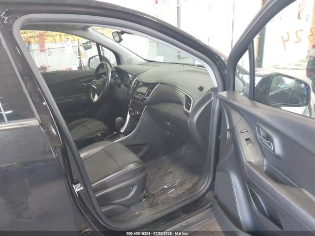 2019 CHEVROLET TRAX LT 5
