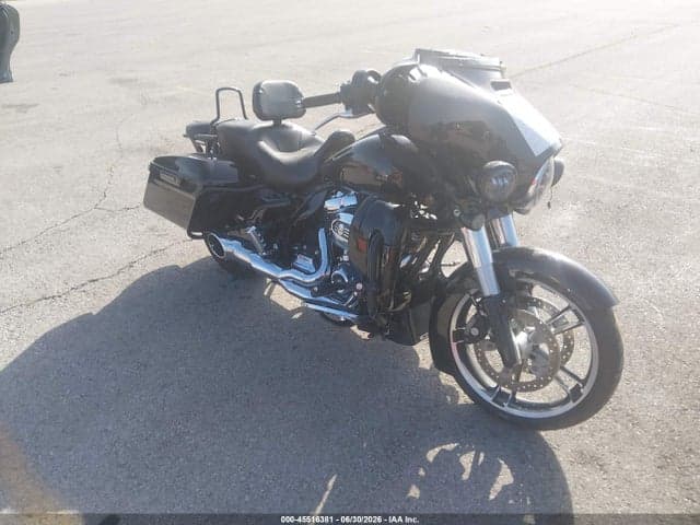 2018 HARLEY-DAVIDSON FLHX STREET GLIDE 2
