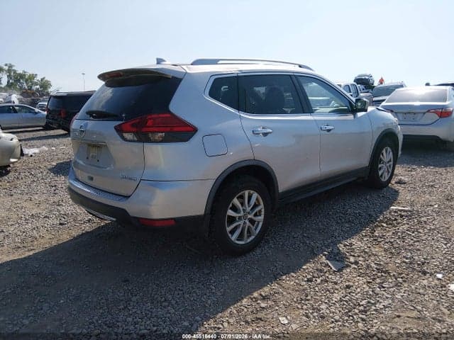 2017 NISSAN ROGUE SV 4