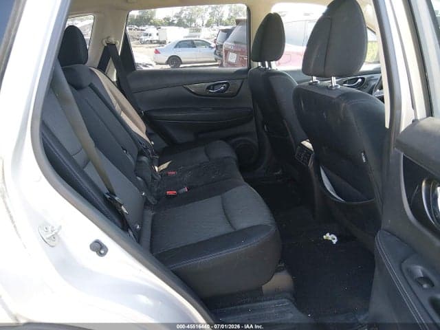 2017 NISSAN ROGUE SV 8