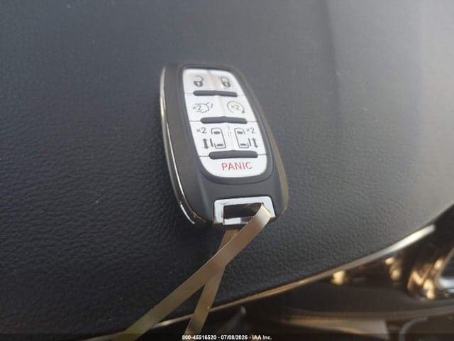 2023 CHRYSLER PACIFICA LIMITED 11