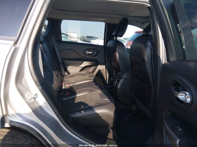 2019 JEEP CHEROKEE LIMITED 4X4 8