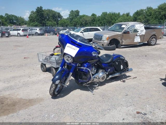 2017 HARLEY-DAVIDSON FLHXSE CVO STREET GLIDE 2