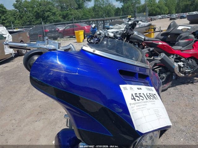 2017 HARLEY-DAVIDSON FLHXSE CVO STREET GLIDE 18