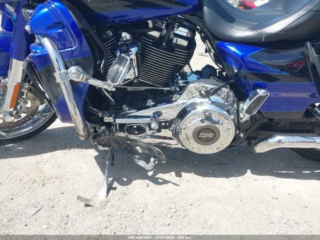 2017 HARLEY-DAVIDSON FLHXSE CVO STREET GLIDE 9