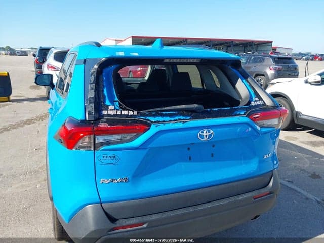 2021 TOYOTA RAV4 XLE 6