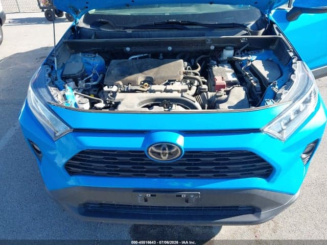 2021 TOYOTA RAV4 XLE 10