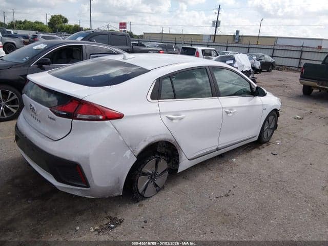2020 HYUNDAI IONIQ HYBRID SE 4
