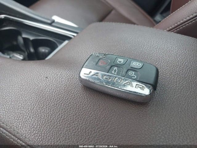 2018 JAGUAR F-PACE S 11