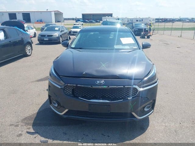2017 KIA CADENZA PREMIUM 12