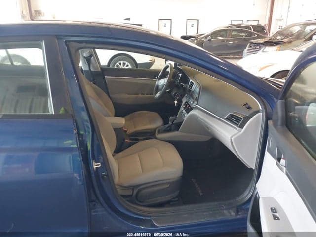 2020 HYUNDAI ELANTRA SE 5