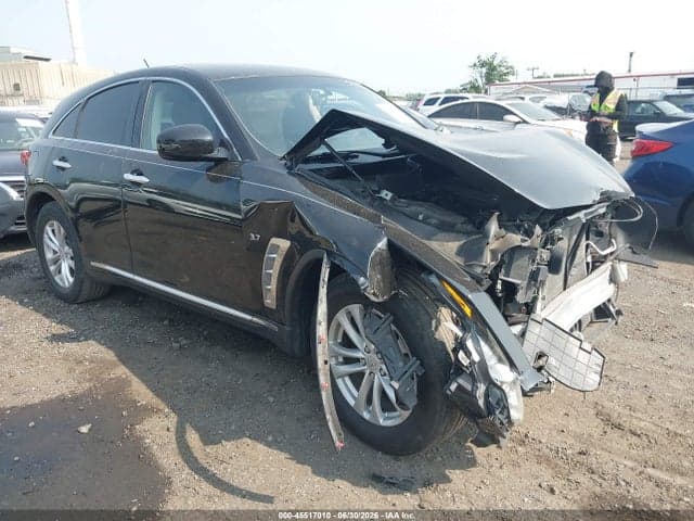 2017 INFINITI QX70 6