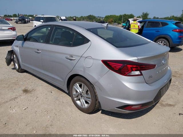 2020 HYUNDAI ELANTRA SEL 3