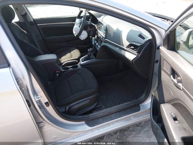 2020 HYUNDAI ELANTRA SEL 5