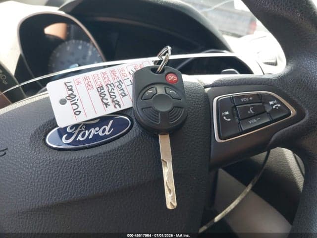 2017 FORD ESCAPE SE 11