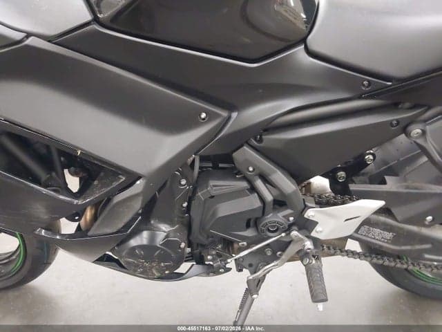 2025 KAWASAKI EX650 R 9