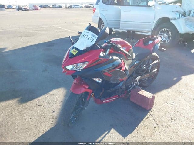 2019 KAWASAKI EX400 2