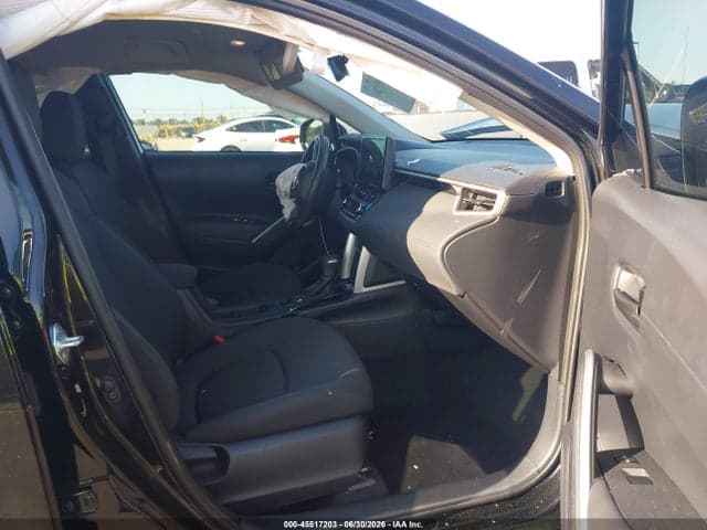 2024 TOYOTA COROLLA CROSS LE 5