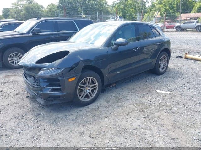 2020 PORSCHE MACAN 2