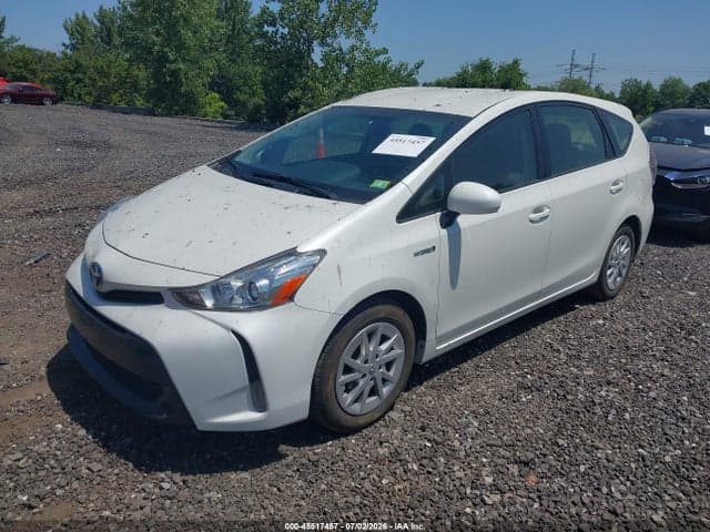 2017 TOYOTA PRIUS V THREE 2