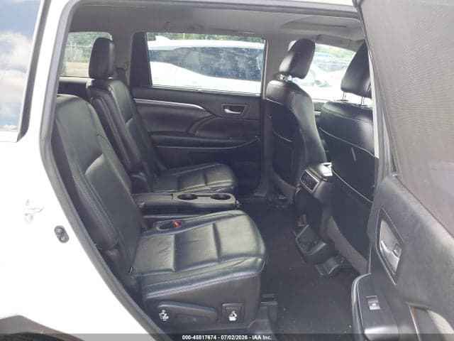 2018 TOYOTA HIGHLANDER LIMITED 9
