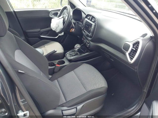 2025 KIA SOUL LX 5