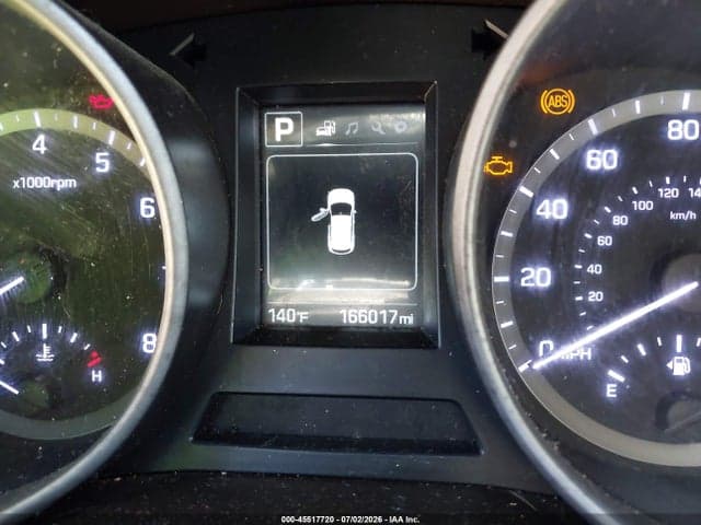 2017 HYUNDAI SANTA FE SE 7