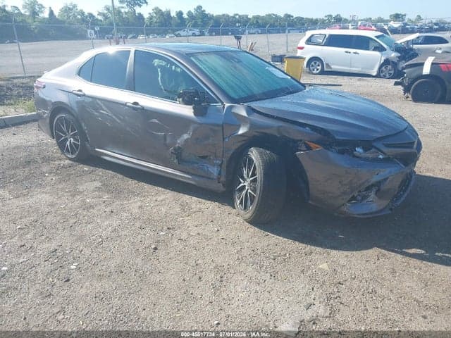 2024 TOYOTA CAMRY SE 1