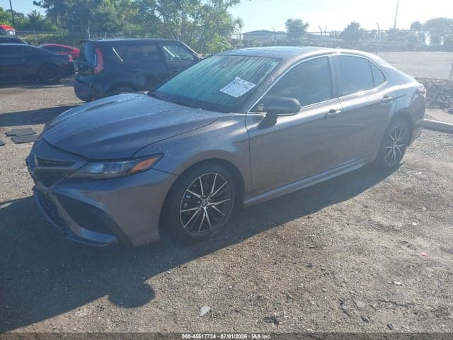 2024 TOYOTA CAMRY SE 2