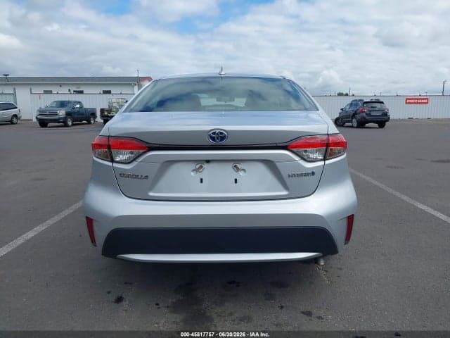 2022 TOYOTA COROLLA HYBRID LE 17