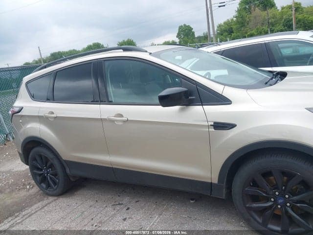 2017 FORD ESCAPE SE 13