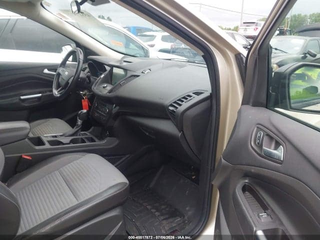 2017 FORD ESCAPE SE 5