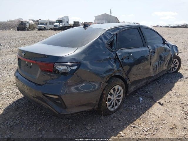 2021 KIA FORTE FE 4