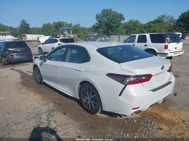 2023 TOYOTA CAMRY SE HYBRID 3