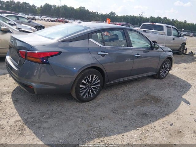 2025 NISSAN ALTIMA SV FWD 4