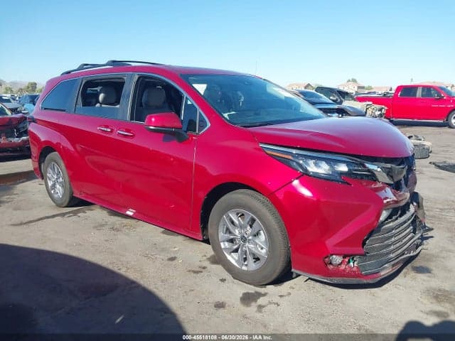 2026 TOYOTA SIENNA XLE 1