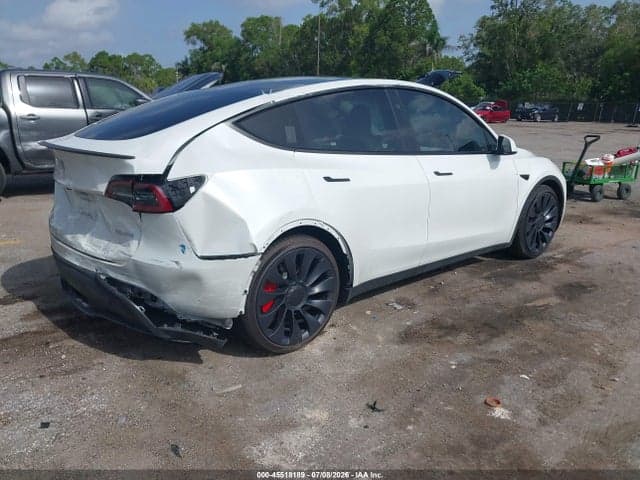 2024 TESLA MODEL Y PERFORMANCE DUAL MOTOR ALL-WHEEL DRIVE 4