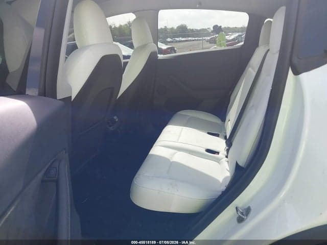 2024 TESLA MODEL Y PERFORMANCE DUAL MOTOR ALL-WHEEL DRIVE 8