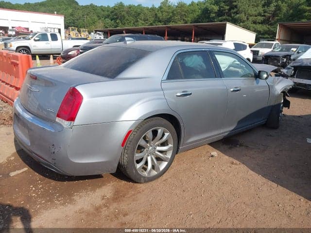 2018 CHRYSLER 300 LIMITED 4
