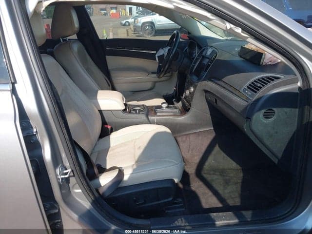 2018 CHRYSLER 300 LIMITED 5
